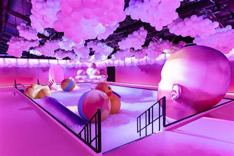 BUBBLE PLANET Atlanta: An Immersive Experience.